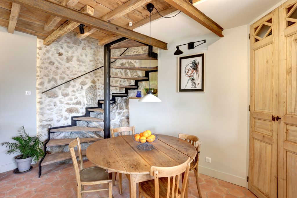 Antibes Rental - Clos des Vignes - Dinning area