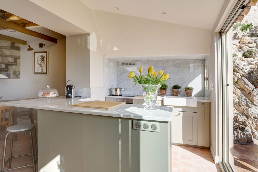 Antibes Rental - Clos des Vignes - Kitchen